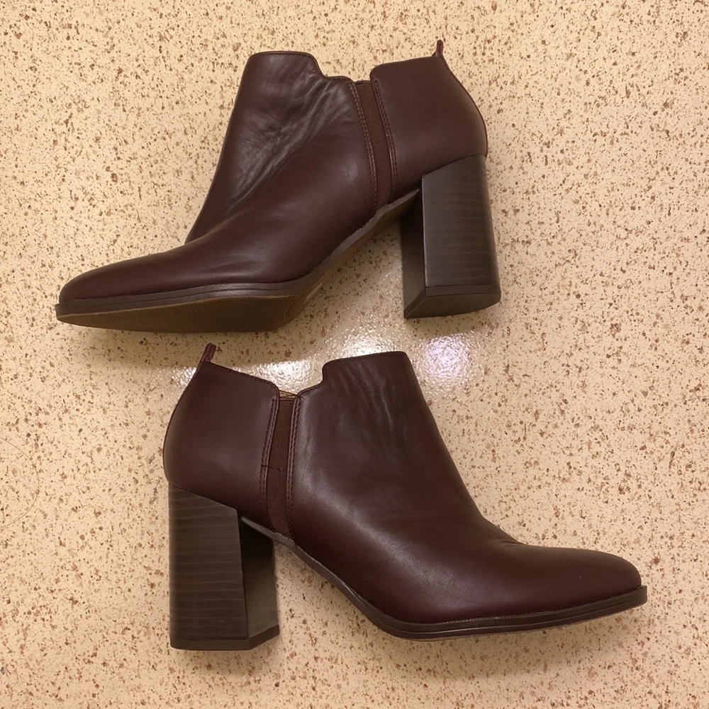 Franco Sarto Burgundy booties - Picture 4 of 6